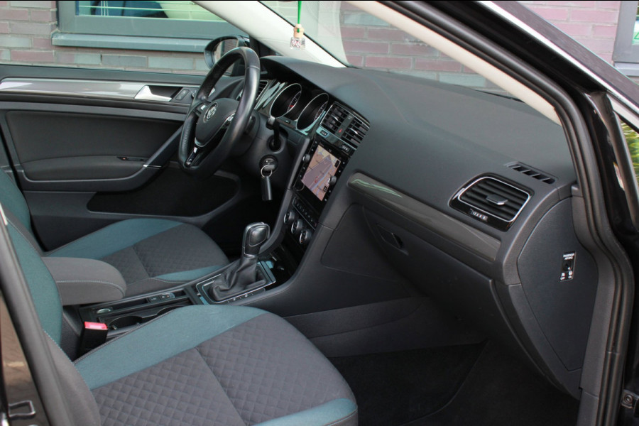 Volkswagen Golf 1.5 TSI Highline