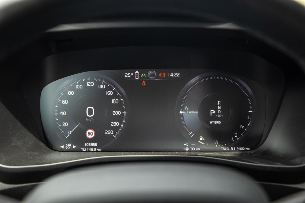 Volvo XC40 1.5 T4 Recharge Inscription AUTOMAAT / PLUG IN HYBRID / CARPLAY / CAMERA / STOELVERWARMING