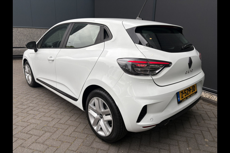Renault Clio 1.0 TCe ECO-G 100 evolution Airco - Navigatiesysteem - Parkeersensor achter - Radio - Cruise control - Bluetooth - Stuur multifunctioneel - Led verlichting - Centrale vergrendeling met afstandsbediening - Elektrische ramen