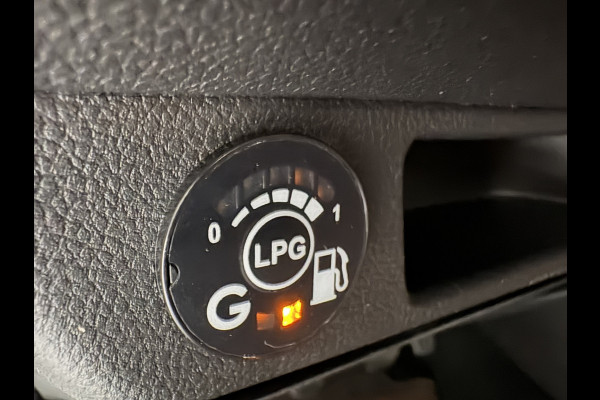 Renault Clio 1.0 TCe ECO-G 100 evolution Airco - Navigatiesysteem - Parkeersensor achter - Radio - Cruise control - Bluetooth - Stuur multifunctioneel - Led verlichting - Centrale vergrendeling met afstandsbediening - Elektrische ramen