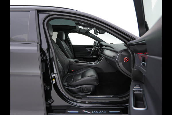 Jaguar XF Sportbrake 2.0d Portfolio Aut. *PANO | LEATHER | FULL-LED | MEMORY-PACK | DIGI-COCKPIT | HEATED-COMFORTSEATS | NAVI-FULLMAP | CAMERA | PRIVACY-GLASS | SHIFTPADDLES | AMBIENT-LIGHT | ECC | PDC | CRUISE | 20''ALU*