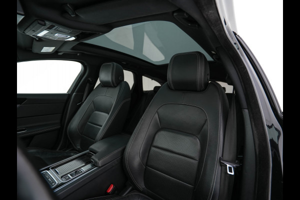 Jaguar XF Sportbrake 2.0d Portfolio Aut. *PANO | LEATHER | FULL-LED | MEMORY-PACK | DIGI-COCKPIT | HEATED-COMFORTSEATS | NAVI-FULLMAP | CAMERA | PRIVACY-GLASS | SHIFTPADDLES | AMBIENT-LIGHT | ECC | PDC | CRUISE | 20''ALU*