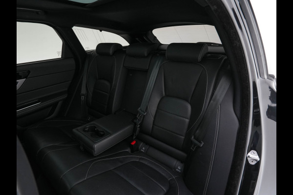 Jaguar XF Sportbrake 2.0d Portfolio Aut. *PANO | LEATHER | FULL-LED | MEMORY-PACK | DIGI-COCKPIT | HEATED-COMFORTSEATS | NAVI-FULLMAP | CAMERA | PRIVACY-GLASS | SHIFTPADDLES | AMBIENT-LIGHT | ECC | PDC | CRUISE | 20''ALU*