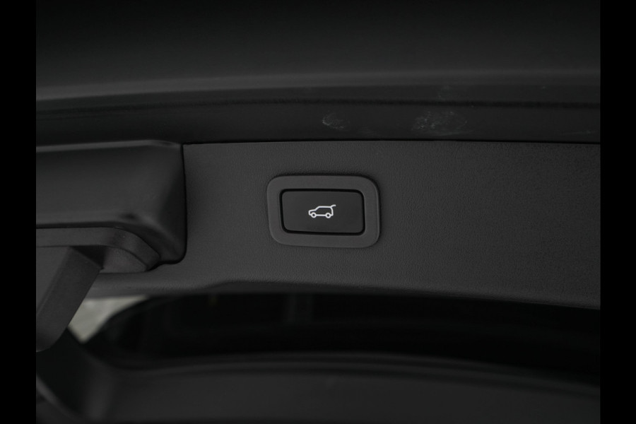 Jaguar XF Sportbrake 2.0d Portfolio Aut. *PANO | LEATHER | FULL-LED | MEMORY-PACK | DIGI-COCKPIT | HEATED-COMFORTSEATS | NAVI-FULLMAP | CAMERA | PRIVACY-GLASS | SHIFTPADDLES | AMBIENT-LIGHT | ECC | PDC | CRUISE | 20''ALU*