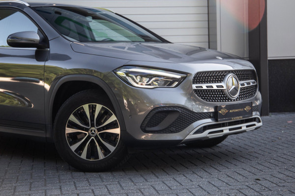 Mercedes-Benz GLA 250 e Business Solution Luxury Limited / SOH 93%