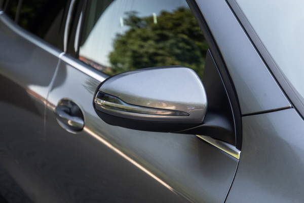 Mercedes-Benz GLA 250 e Business Solution Luxury Limited / SOH 93%