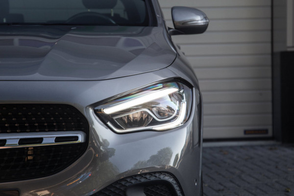 Mercedes-Benz GLA 250 e Business Solution Luxury Limited / SOH 93%