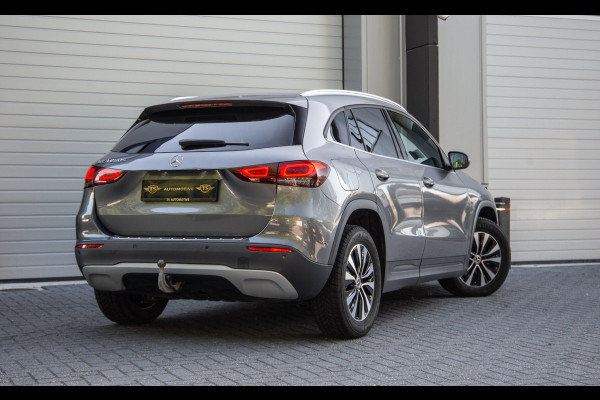 Mercedes-Benz GLA 250 e Business Solution Luxury Limited / SOH 93%
