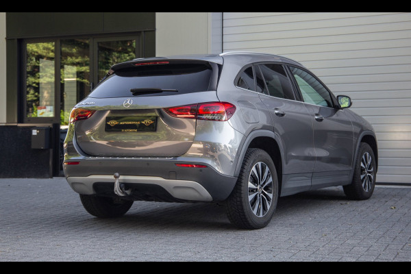 Mercedes-Benz GLA 250 e Business Solution Luxury Limited / SOH 93%