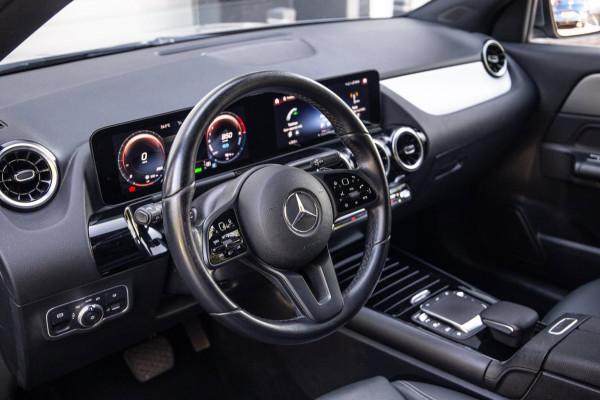 Mercedes-Benz GLA 250 e Business Solution Luxury Limited / SOH 93%