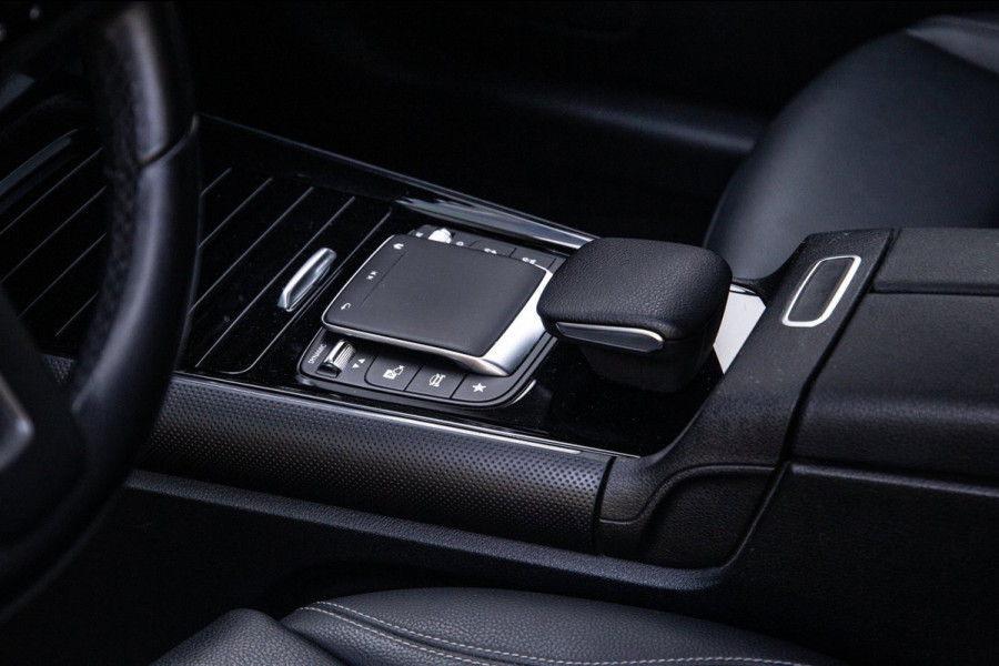 Mercedes-Benz GLA 250 e Business Solution Luxury Limited / SOH 93%