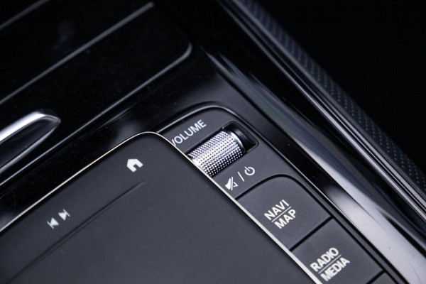 Mercedes-Benz GLA 250 e Business Solution Luxury Limited / SOH 93%