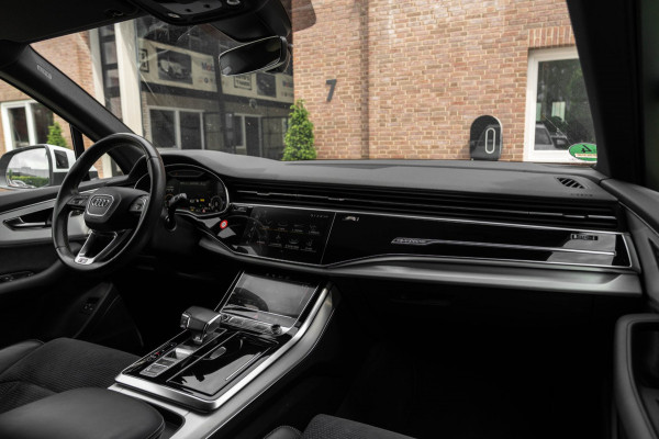 Audi Q7 55 TFSI e Quattro Pro Line S 381 PK 3x S-Line Luchtvering 360 Camera Elek. Trekhaak 22''