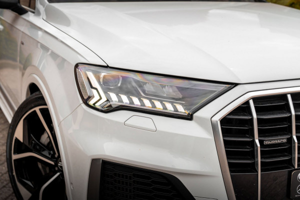 Audi Q7 55 TFSI e Quattro Pro Line S 381 PK 3x S-Line Luchtvering 360 Camera Elek. Trekhaak 22''