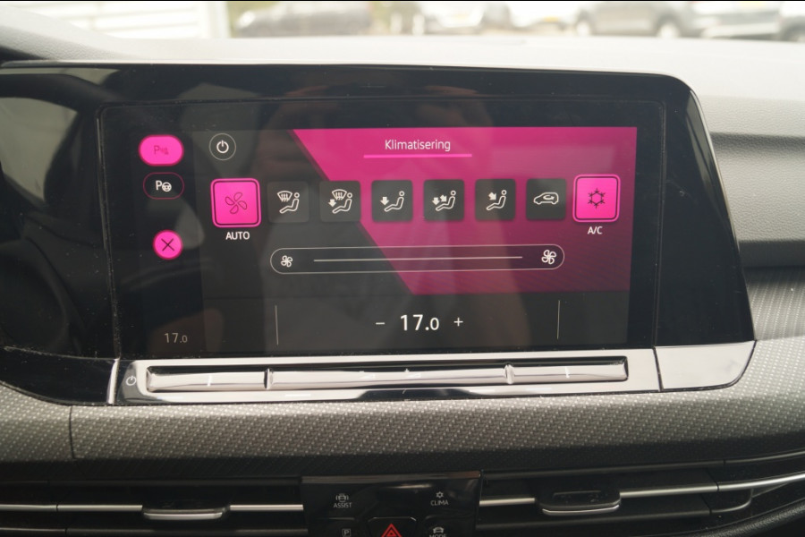 Volkswagen Golf 1.5 TSI 130pk R-Line -PANO-LED-ECC-PDC-NAVI-