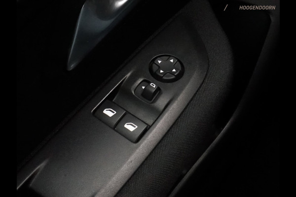 Peugeot 208 1.2 PureTech Sport 100pk (AUTOMAAT,APPLE CARPLAY,PARKEERSENSOREN,CRUISE,LANE ASSIST,CLIMATE,NAVIGATIE,LED,TOPCONDITIE)