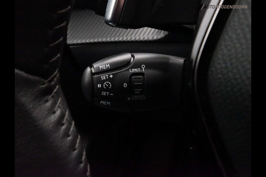 Peugeot 208 1.2 PureTech Sport 100pk (AUTOMAAT,APPLE CARPLAY,PARKEERSENSOREN,CRUISE,LANE ASSIST,CLIMATE,NAVIGATIE,LED,TOPCONDITIE)