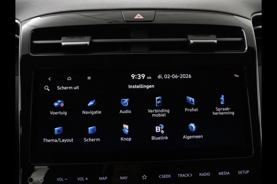 Hyundai Tucson 1.6 T-GDI HEV Comfort | Trekhaak | Stoelverwarming | Adaptive cruise | Carplay | Camera | Navigatie | Keyless | Full LED | 17'' | Parkeerhulp | Climate control | Digital Cockpit