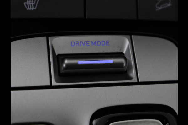 Hyundai Tucson 1.6 T-GDI HEV Comfort | Trekhaak | Stoelverwarming | Adaptive cruise | Carplay | Camera | Navigatie | Keyless | Full LED | 17'' | Parkeerhulp | Climate control | Digital Cockpit