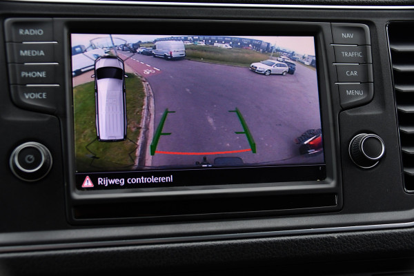MAN TGE 3.180 35 2.0 L3H3 PB Edition Full Options! Adpatieve Cruise, Camera, Carplay, 177pk, LED, Stuurverwarming, Trekhaak, Multimedia, Voorruit verwarming, Uniek!