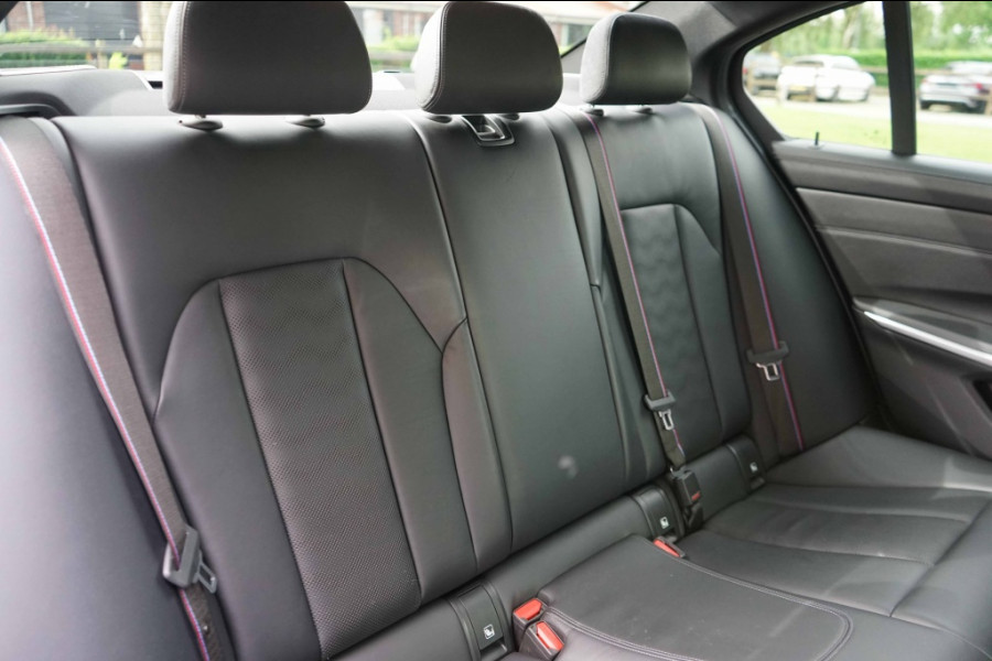 BMW M3 xDrive Competition M-Buckets/Carbon/HUD/HK/Uitlaat