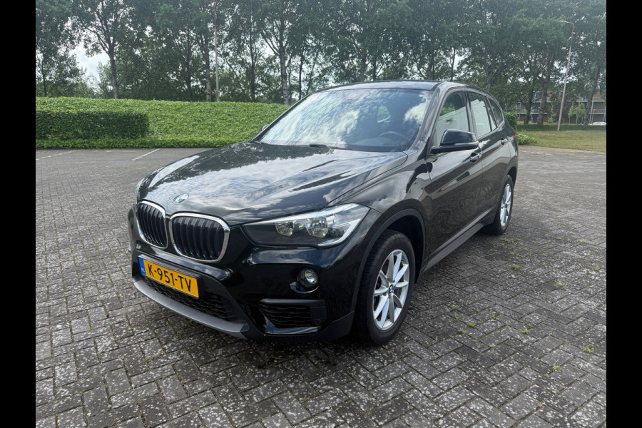 BMW X1 SDrive18i Executive (BOVAG/RIJKLAARPRIJS)
