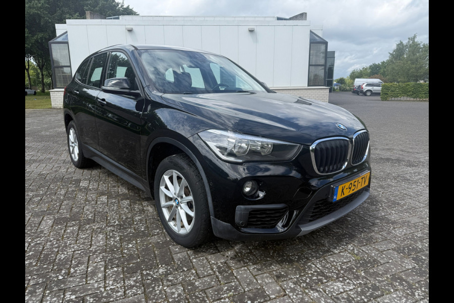 BMW X1 SDrive18i Executive (BOVAG/RIJKLAARPRIJS)