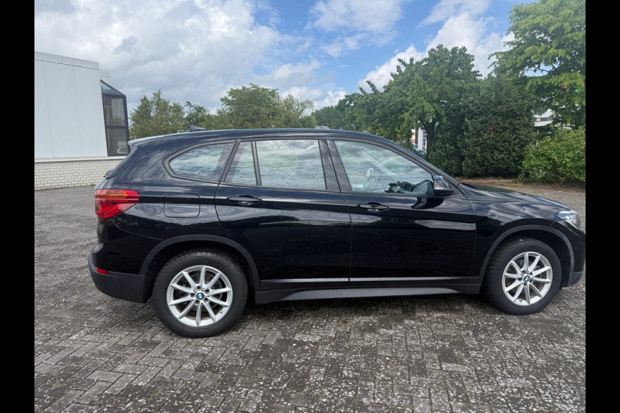 BMW X1 SDrive18i Executive (BOVAG/RIJKLAARPRIJS)