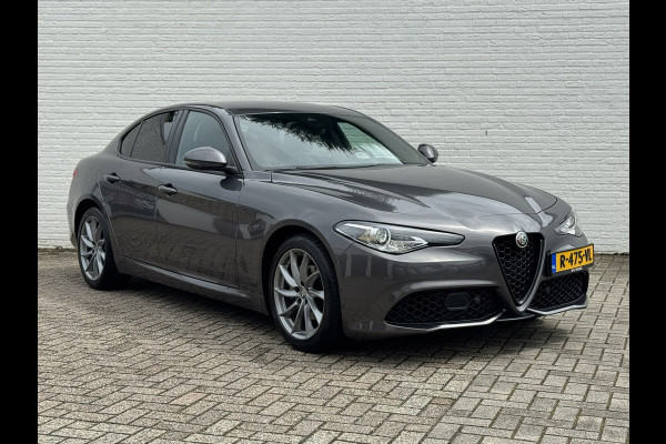 Alfa Romeo Giulia 2.0T Sprint Leder elektrisch+verwarmd Stuurverw Camera Carplay