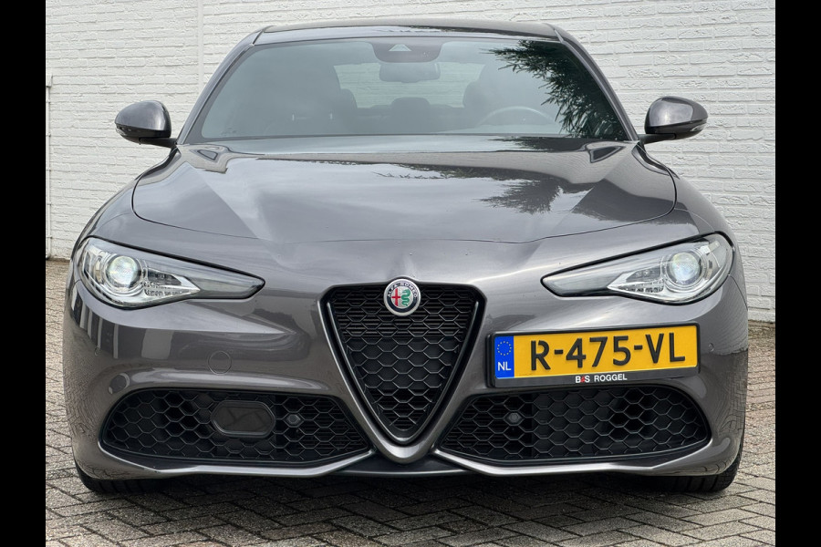 Alfa Romeo Giulia 2.0T Sprint Leder elektrisch+verwarmd Stuurverw Camera Carplay