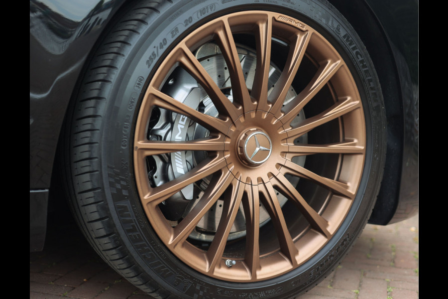 Mercedes-Benz S-Klasse 65 AMG Lang Final Edition | 1/130 - First Class