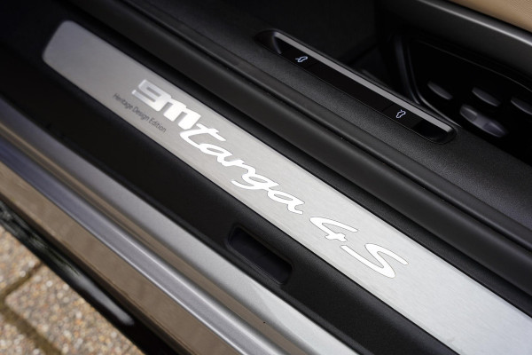 Porsche 911 992 Targa 3.0 4S Heritage Edition / Sport Design / Lift / Sportuitlaat
