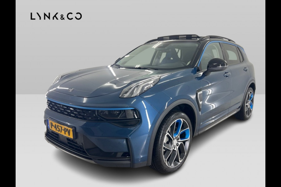 Lynk & Co 01 1.5 262pk Plug-in Pano.dak DAB 360°Cam Stoelverw. Carplay