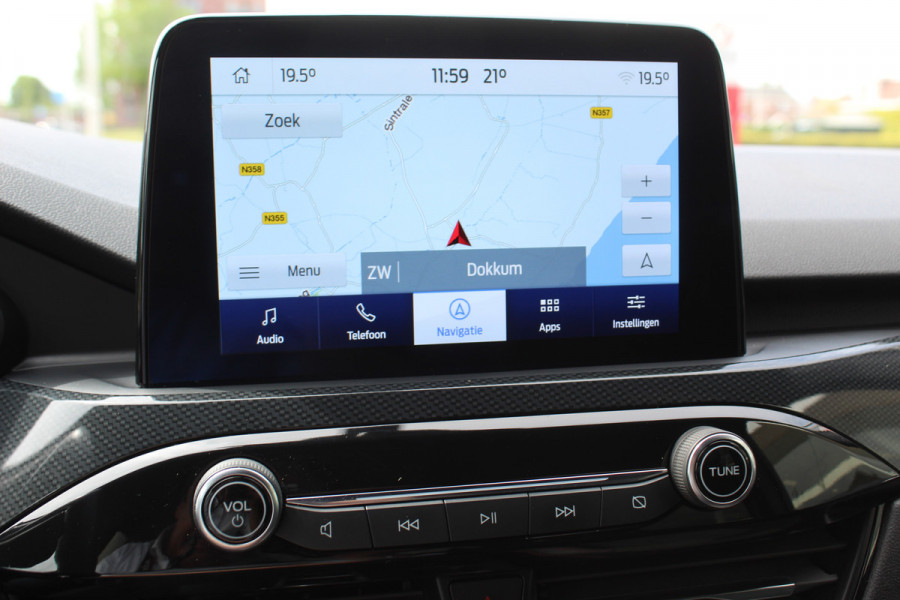 Ford Kuga 2.5 PHEV ST-Line X , 225pk , 1500kg Trekgewicht Naviagtie , Trekhaak , BenO audiosysteem , Camera Cruise control , Stoel en Voorruitverwarming
