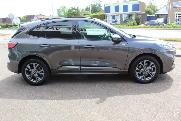 Ford Kuga 2.5 PHEV ST-Line X , 225pk , 1500kg Trekgewicht Naviagtie , Trekhaak , BenO audiosysteem , Camera Cruise control , Stoel en Voorruitverwarming