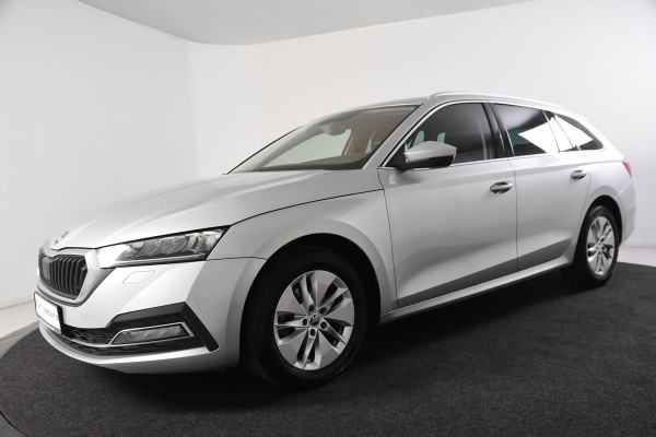 Škoda Octavia Combi 1.0 e-TSI Ambition DSG *1ste eigenaar*Navigatie*Stoelverwarming*Trekhaak*