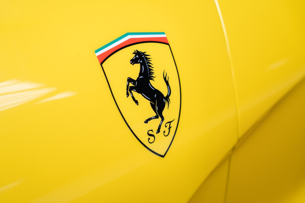Ferrari 812 GTS 6.5 V12 HELE Full-carbon Lift 360° Full-PPF JBL Passenger display Painted Ferrari Shields Daytona Racing seats