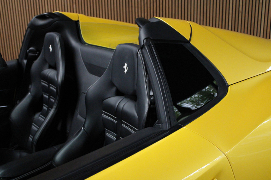 Ferrari 812 GTS 6.5 V12 HELE Full-carbon Lift 360° Full-PPF JBL Passenger display Painted Ferrari Shields Daytona Racing seats