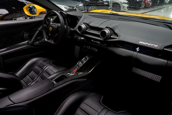 Ferrari 812 GTS 6.5 V12 HELE Full-carbon Lift 360° Full-PPF JBL Passenger display Painted Ferrari Shields Daytona Racing seats
