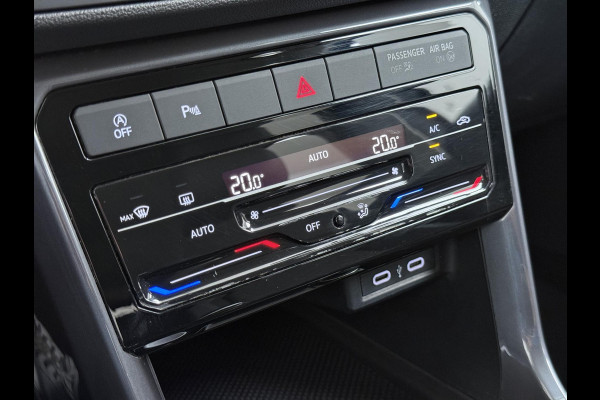 Volkswagen T-Cross 1.0 TSI R-Line AUTOMAAT | CAMERA | FULL LED | KEYLESS START & GO | ADAPTIEVE CRUISE CONTROL | DIGITAL DASHBOARD | DODEHOEKDETECTIE | DIRECT LEVERBAAR MET 12 MND BOVAG GARANTIE |