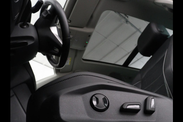 Volkswagen Tiguan 1.4 TSI eHybrid Elegance Exclusive | SOH 88% | Panoramadak | Leder | Stoelverwarming | 360 Camera | Virtual Cockpit | Adaptive cruise | Carplay | Sfeerverlichting | Navigatie | Matrix LED | PHEV | Plug In