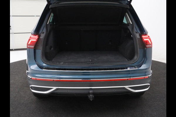 Volkswagen Tiguan 1.4 TSI eHybrid Elegance Exclusive | SOH 88% | Panoramadak | Leder | Stoelverwarming | 360 Camera | Virtual Cockpit | Adaptive cruise | Carplay | Sfeerverlichting | Navigatie | Matrix LED | PHEV | Plug In