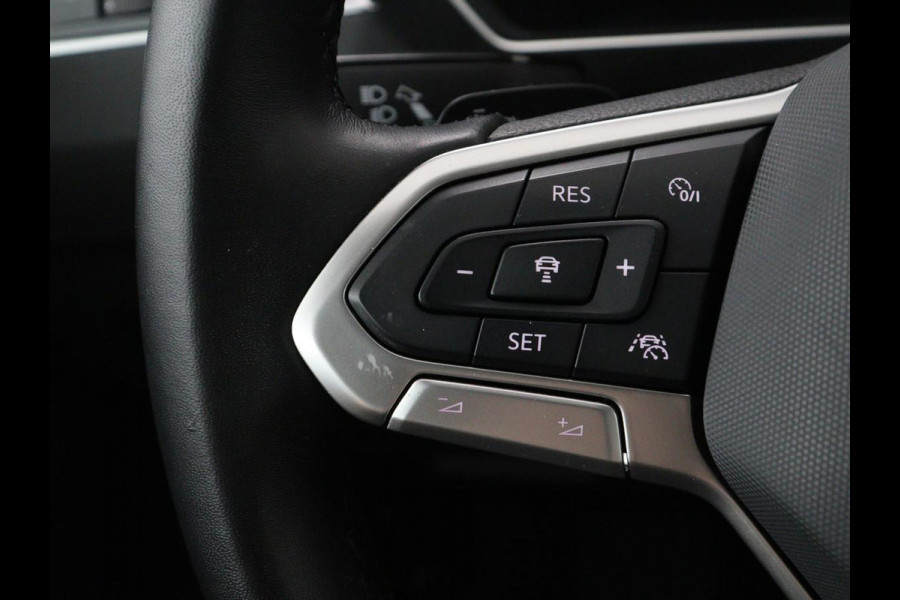 Volkswagen Tiguan 1.4 TSI eHybrid Elegance Exclusive | SOH 88% | Panoramadak | Leder | Stoelverwarming | 360 Camera | Virtual Cockpit | Adaptive cruise | Carplay | Sfeerverlichting | Navigatie | Matrix LED | PHEV | Plug In