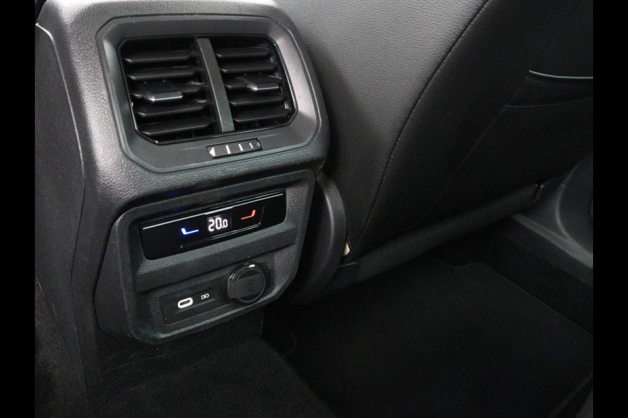 Volkswagen Tiguan 1.4 TSI eHybrid Elegance Exclusive | SOH 88% | Panoramadak | Leder | Stoelverwarming | 360 Camera | Virtual Cockpit | Adaptive cruise | Carplay | Sfeerverlichting | Navigatie | Matrix LED | PHEV | Plug In