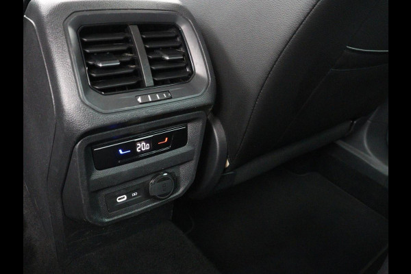 Volkswagen Tiguan 1.4 TSI eHybrid Elegance Exclusive | SOH 88% | Panoramadak | Leder | Stoelverwarming | 360 Camera | Virtual Cockpit | Adaptive cruise | Carplay | Sfeerverlichting | Navigatie | Matrix LED | PHEV | Plug In