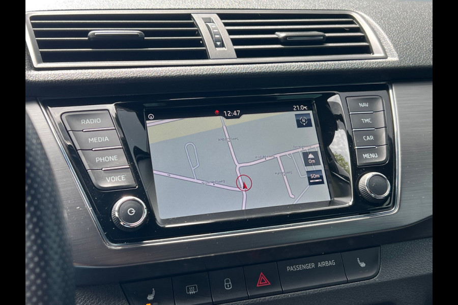 Škoda Fabia Combi BWJ 2021 | 1.0TSI 96PK Sport Business AUTOMAAT | SPORTSTOELEN | CLIMA | NAVI | PDC 2X | CRUISE | CARPLAY | PRIVACY GLASS |