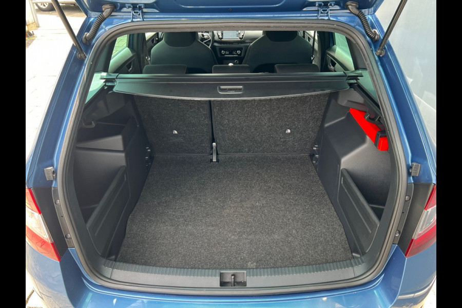 Škoda Fabia Combi BWJ 2021 | 1.0TSI 96PK Sport Business AUTOMAAT | SPORTSTOELEN | CLIMA | NAVI | PDC 2X | CRUISE | CARPLAY | PRIVACY GLASS |