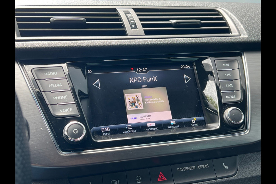 Škoda Fabia Combi BWJ 2021 | 1.0TSI 96PK Sport Business AUTOMAAT | SPORTSTOELEN | CLIMA | NAVI | PDC 2X | CRUISE | CARPLAY | PRIVACY GLASS |