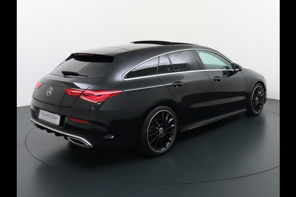 Mercedes-Benz CLA-Klasse Shooting Brake 200 AMG 164pk // Panoramadak // Sfeerverlichting // Privacy Glas // 19" Velgen // Carplay // Augmented Reality
