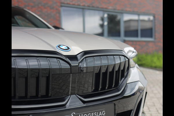 BMW 5 Serie Touring 550e xDrive | M Performance - Trekhaak - Bowers & Wilkins